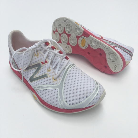 new balance minimus white